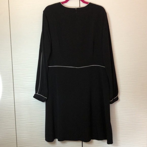 NWT LOFT black fit-and-flare style dress with white piping/trim. Size 16. - Picture 7 of 9